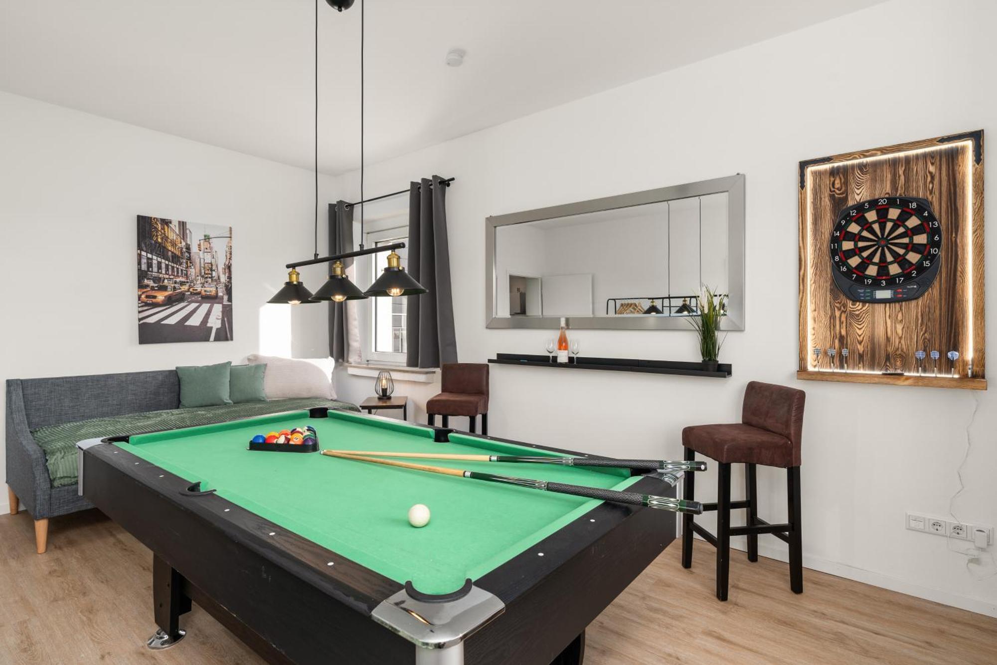 Homely-Apartment Manhattanart, Zentral, Parkplatz, Billard,Ps4, Dart, Balkon Білефельд Екстер'єр фото